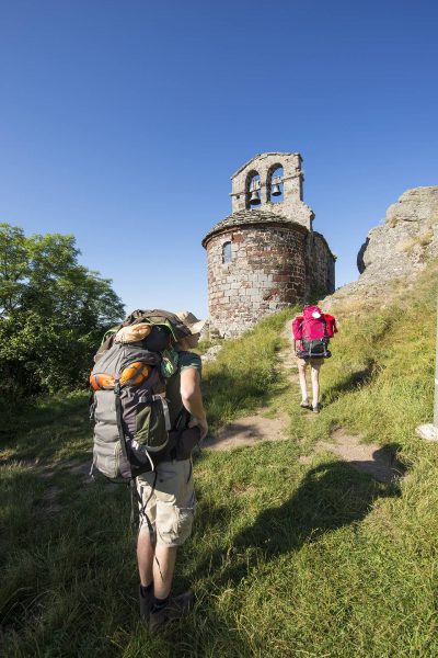 Hiking to the Rochegude Chapel