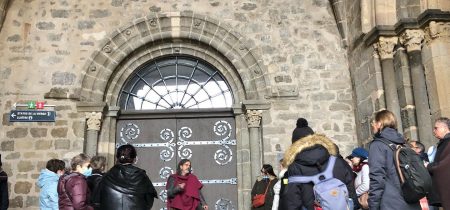 Group : Guided tour of the cathedral district of Le Puy-en-Velay on the medieval theme